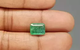 Zambian Emerald - 3.72 Carat Prime Quality EMD-9920