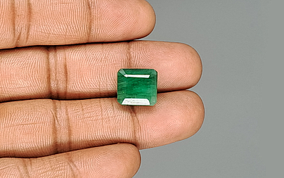 Zambian Emerald - 10.37 Carat Prime Quality EMD-9938