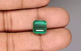 Zambian Emerald - 6.36 Carat Rare Quality EMD-9949