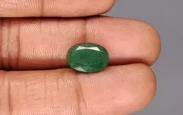 Zambian Emerald - 4.22 Carat Fine Quality EMD-9969