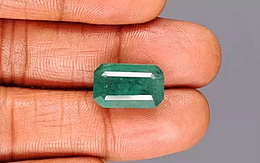 Zambian Emerald - 8.63 Carat Prime Quality EMD-9977