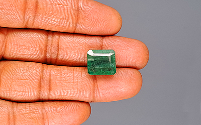 Zambian Emerald - 8.58 Carat Prime Quality  EMD-9986