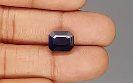 Thailand Blue Sapphire - 6.55 Carat Prime Quality GFBS-20067