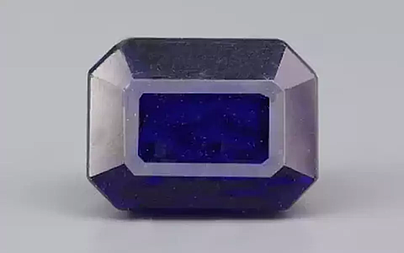 Thailand Blue Sapphire - 5.85 Carat Prime Quality GFBS-20102