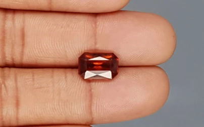 Ceylon Hessonite Garnet  3.98 Carat Limited-Quality  HG-8138